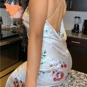 Women’s large silk slip backless floral dress with slits. Color tan with floral